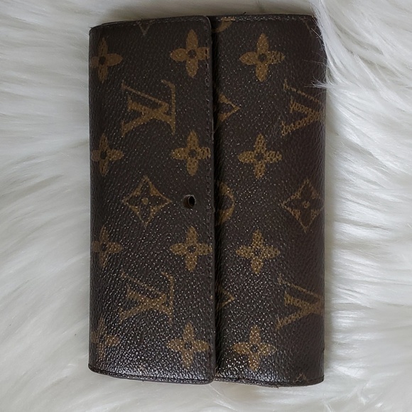 Authentic Louis Vuitton wallet - Picture 1 of 11